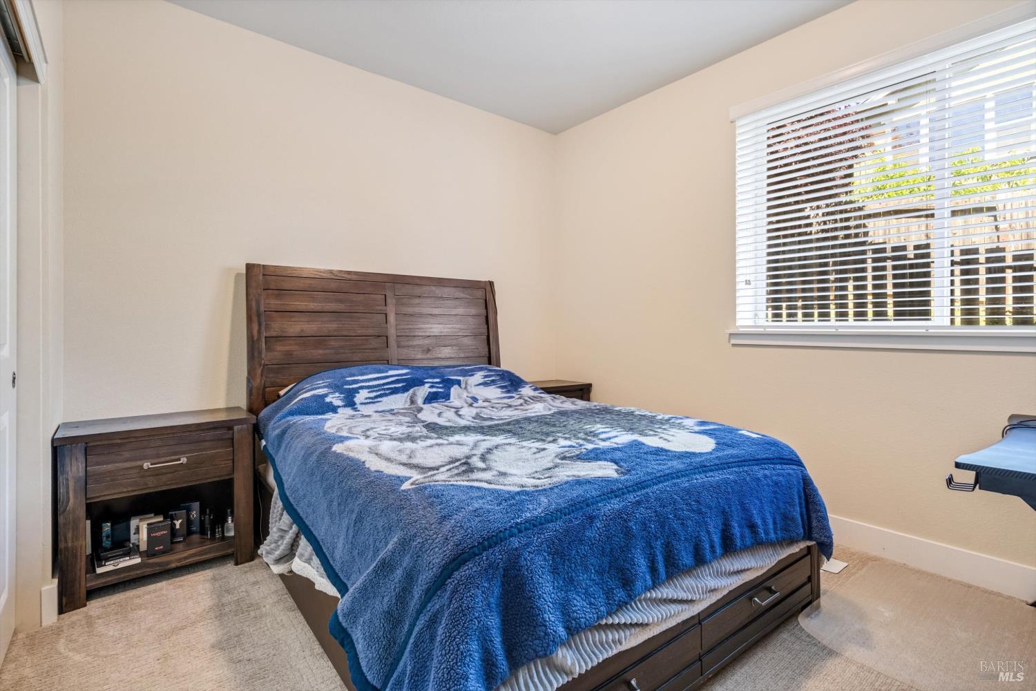 549 Port Circle Cloverdale CA 95425
