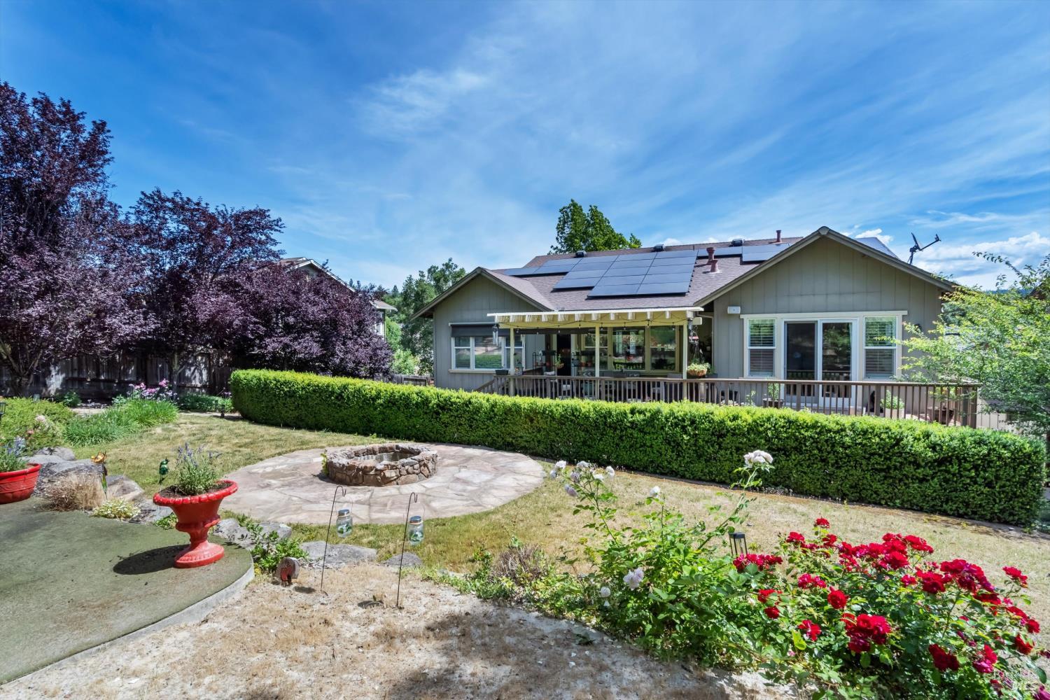 549 Port Circle Cloverdale CA 95425