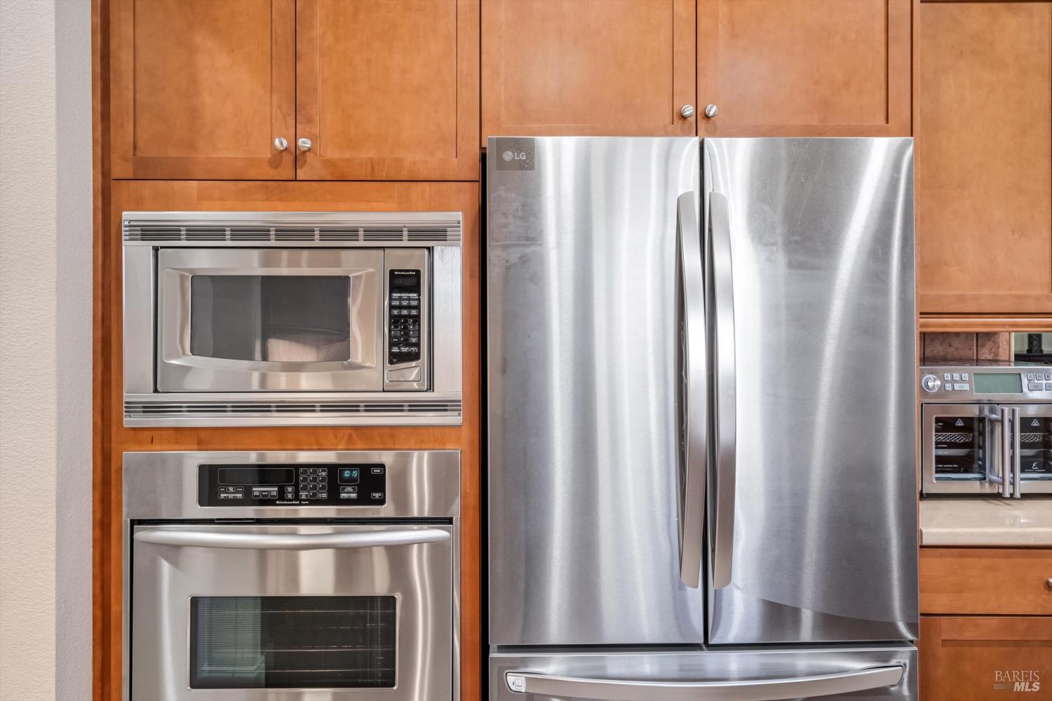549 Port Circle Cloverdale CA 95425