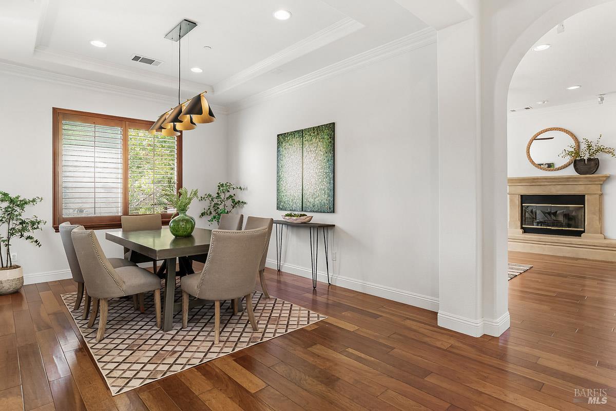 128 Stonetree Lane Novato CA 94945