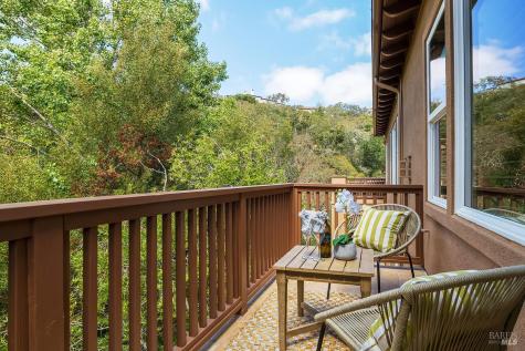 128 Stonetree Lane Novato CA 94945