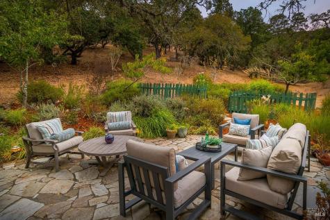 128 Stonetree Lane Novato CA 94945