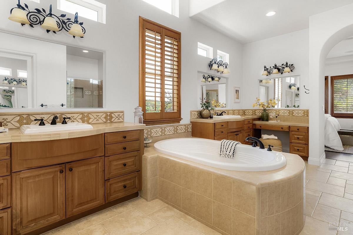 128 Stonetree Lane Novato CA 94945