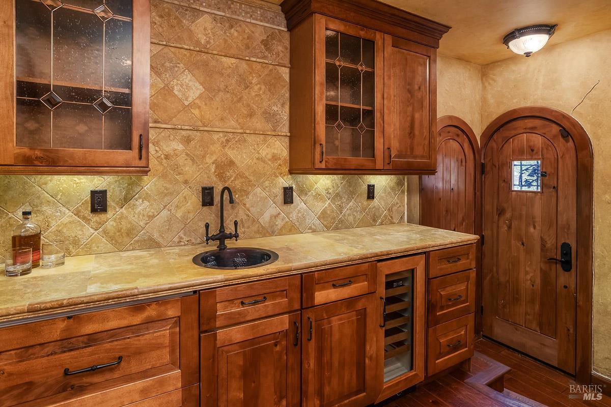 128 Stonetree Lane Novato CA 94945