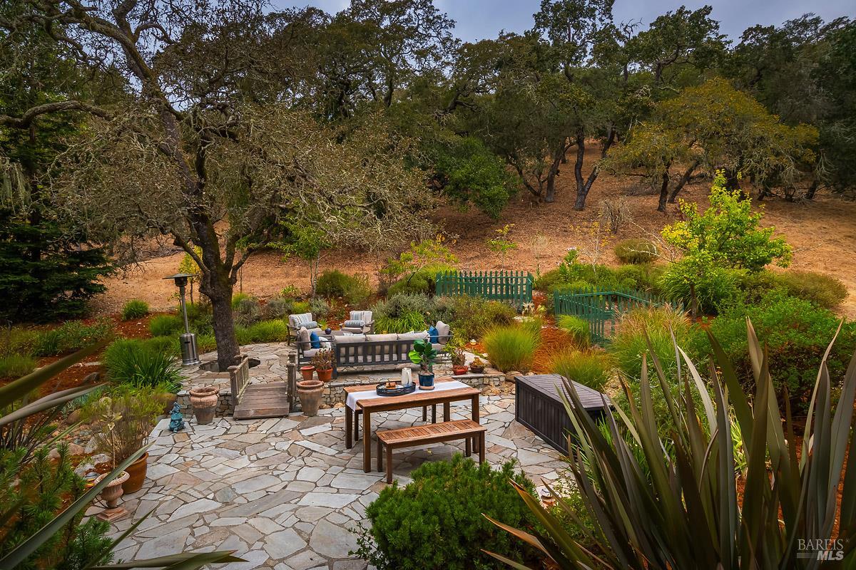 128 Stonetree Lane Novato CA 94945