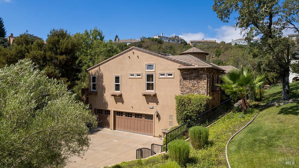 128 Stonetree Lane Novato CA 94945