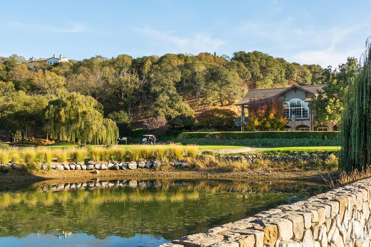 128 Stonetree Lane Novato CA 94945