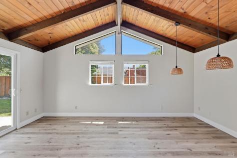 440 Eastwood Drive Petaluma CA 94954