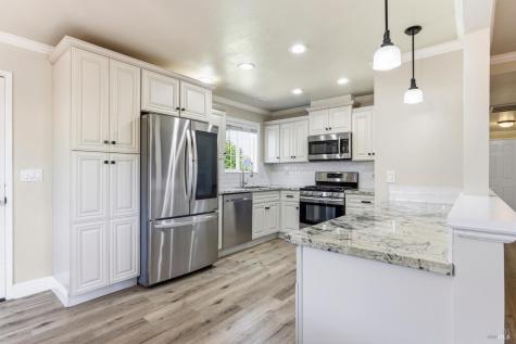 440 Eastwood Drive Petaluma CA 94954