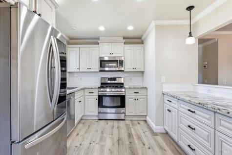 440 Eastwood Drive Petaluma CA 94954
