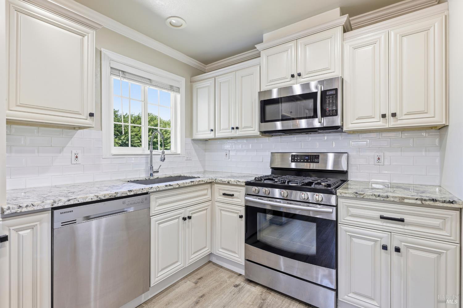 440 Eastwood Drive Petaluma CA 94954