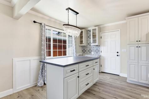 440 Eastwood Drive Petaluma CA 94954