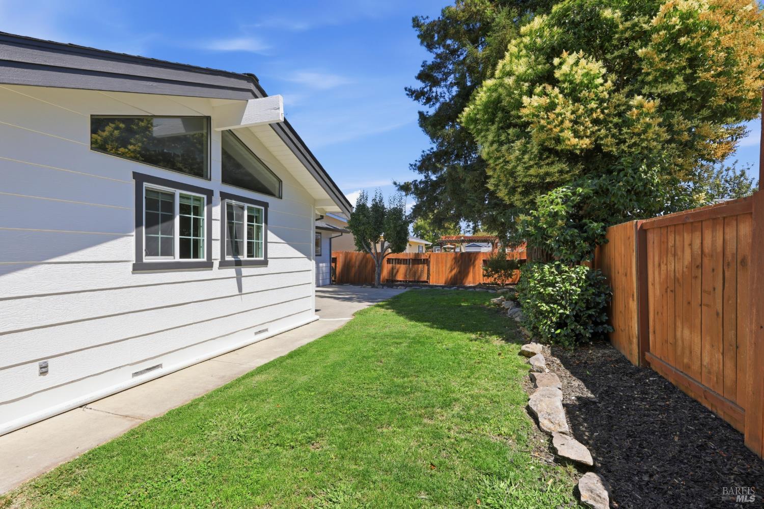 440 Eastwood Drive Petaluma CA 94954