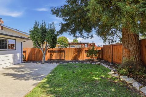 440 Eastwood Drive Petaluma CA 94954