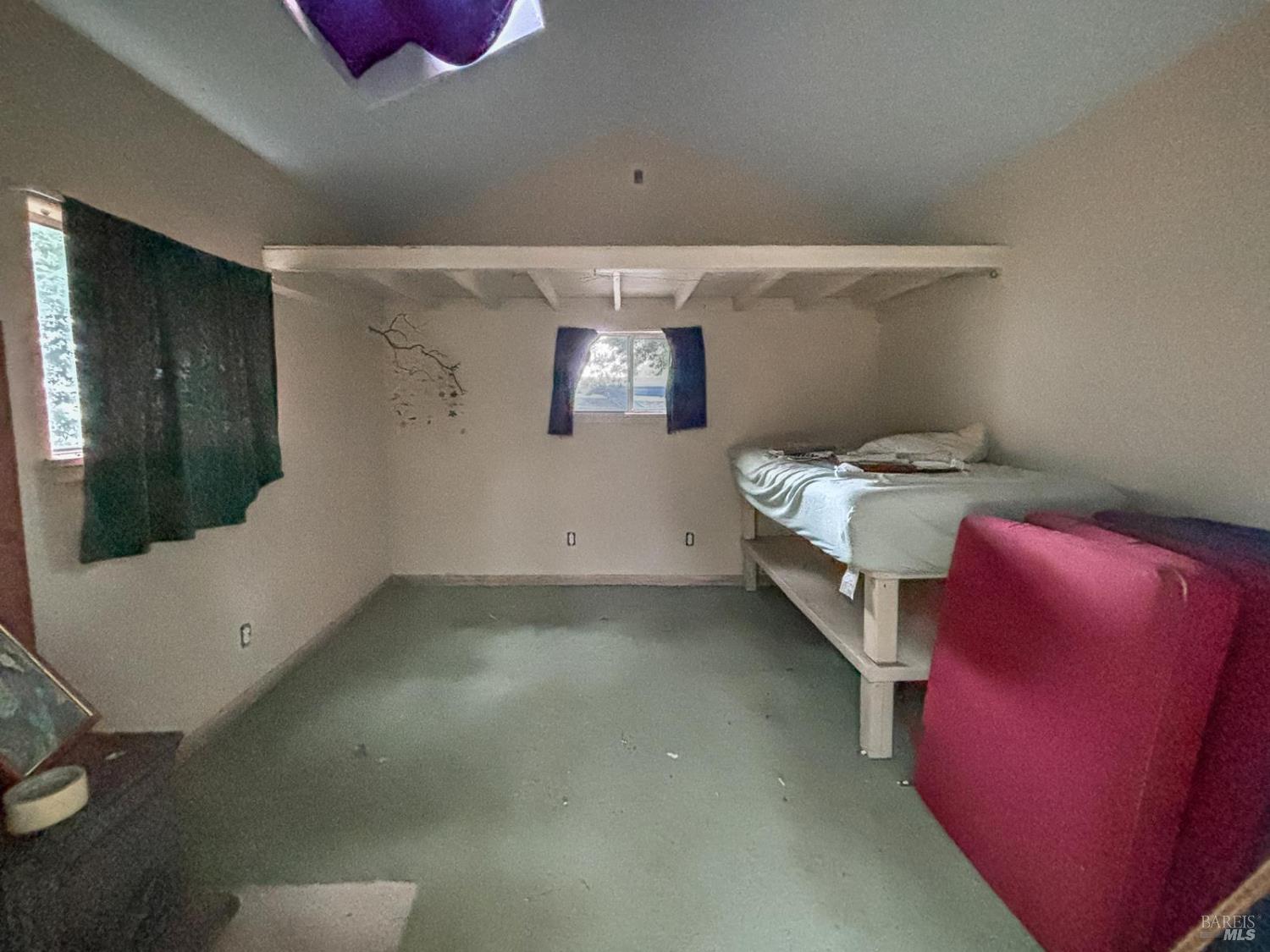 38401 Upper Road Willits CA 95490