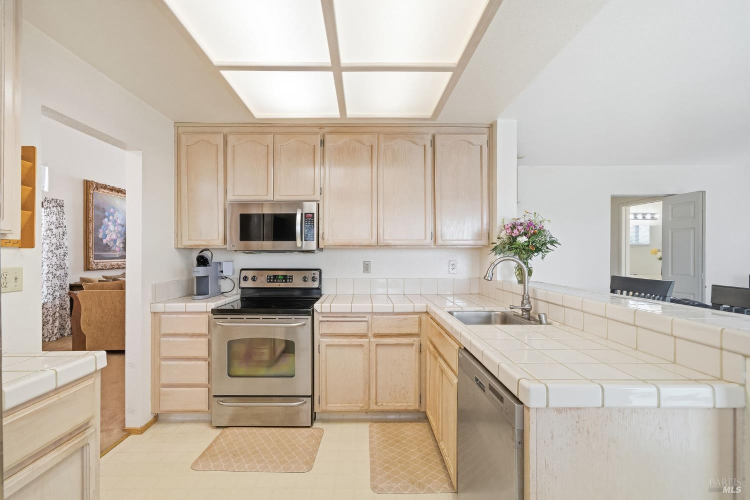 556 Somerville Circle Vacaville CA 95687
