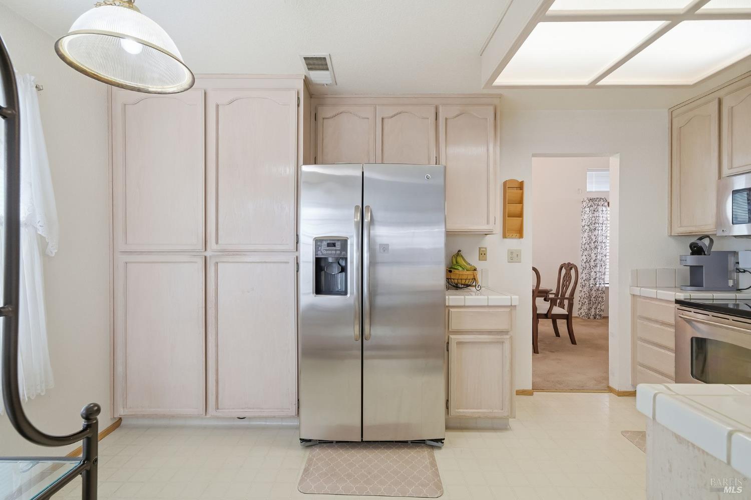 556 Somerville Circle Vacaville CA 95687
