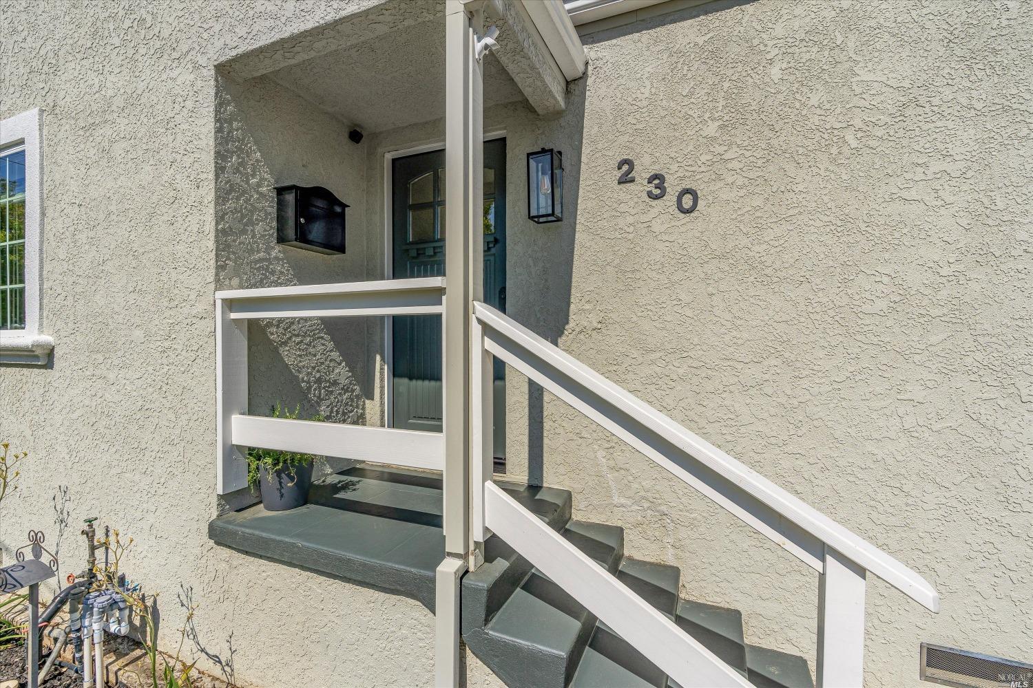 230 S Hartson Street Napa CA 94559