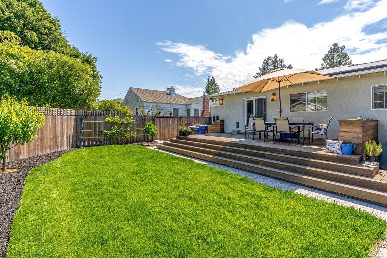 230 S Hartson Street Napa CA 94559