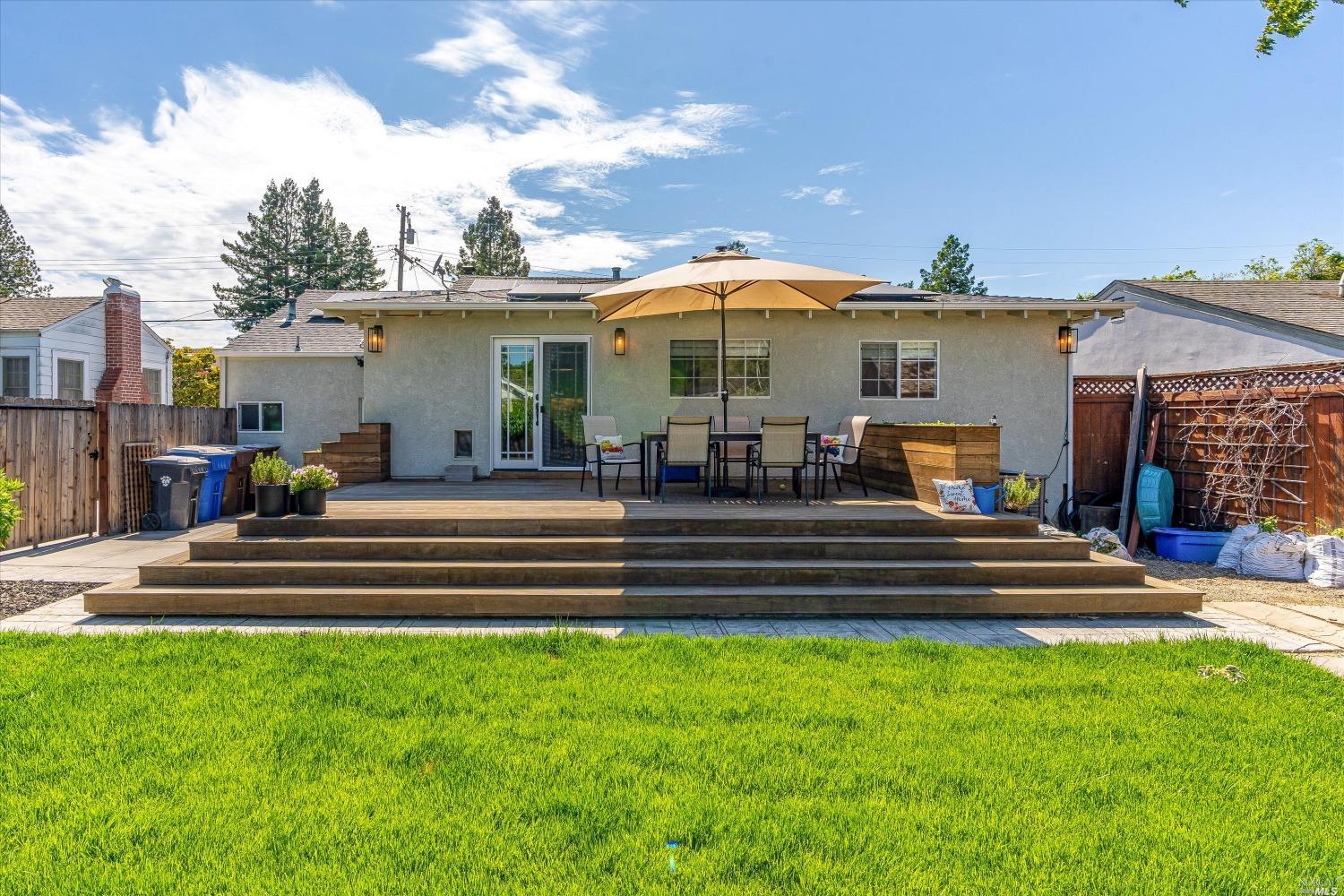 230 S Hartson Street Napa CA 94559