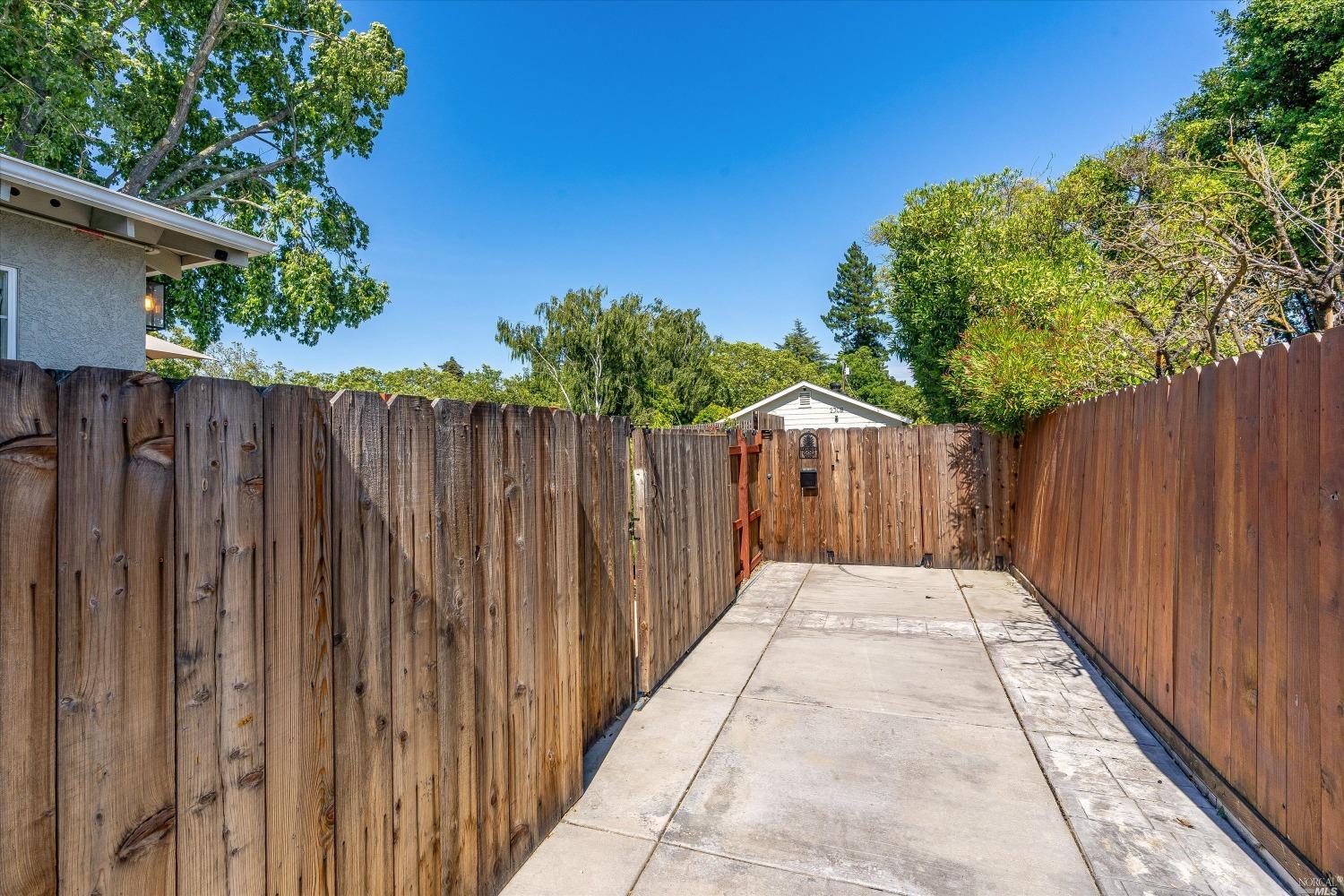 230 S Hartson Street Napa CA 94559