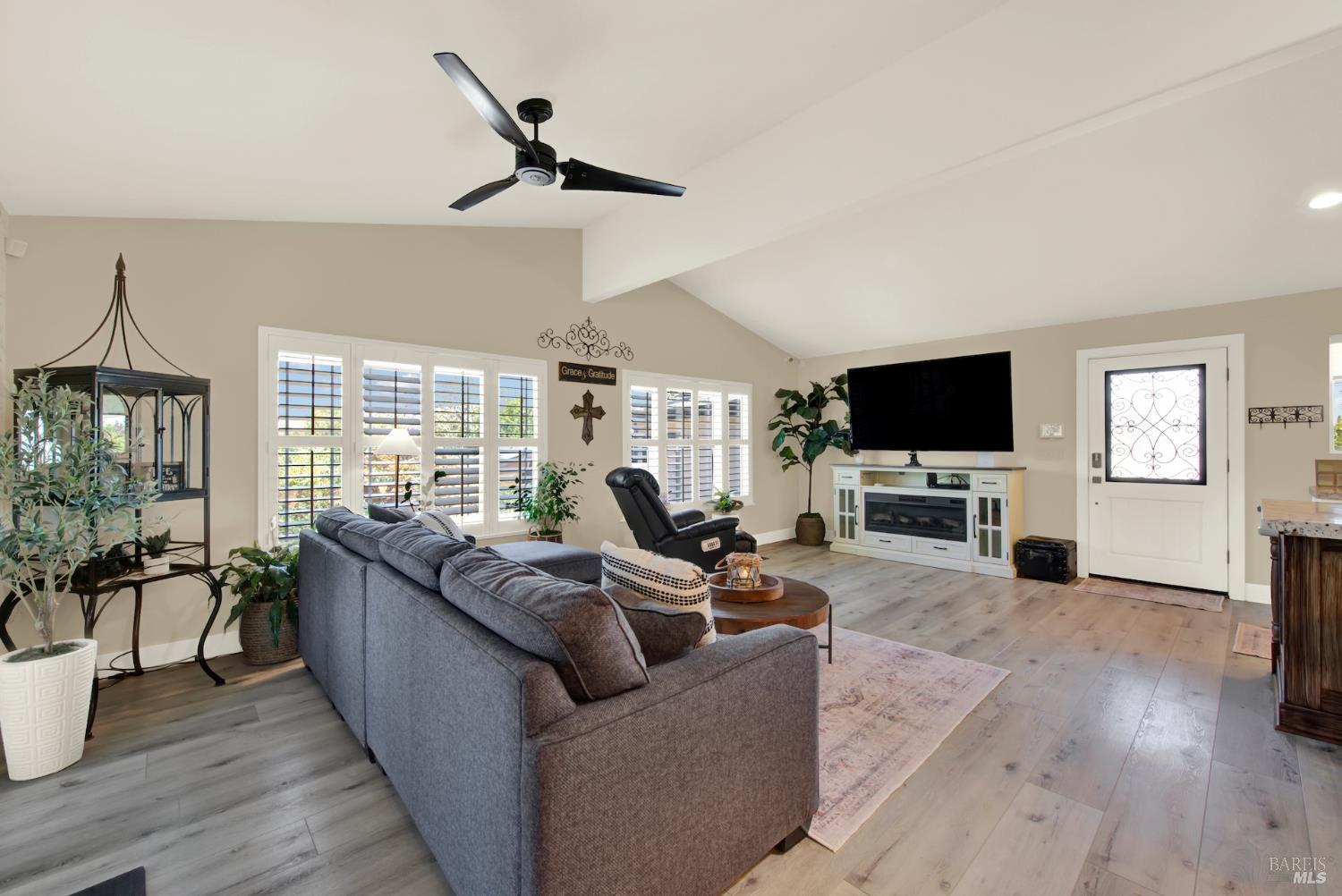7517 English Hills Road Vacaville CA 95688