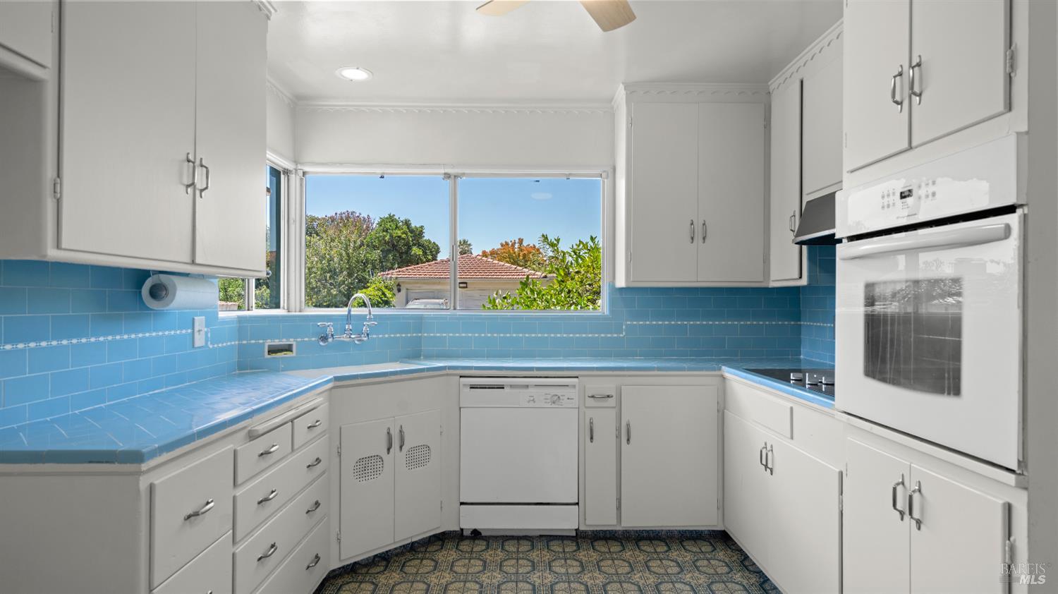 873 Blossom Way Hayward CA 94541