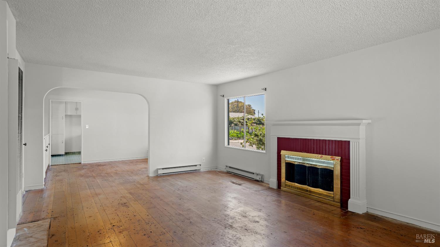873 Blossom Way Hayward CA 94541