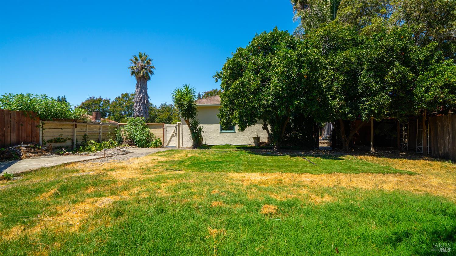 873 Blossom Way Hayward CA 94541