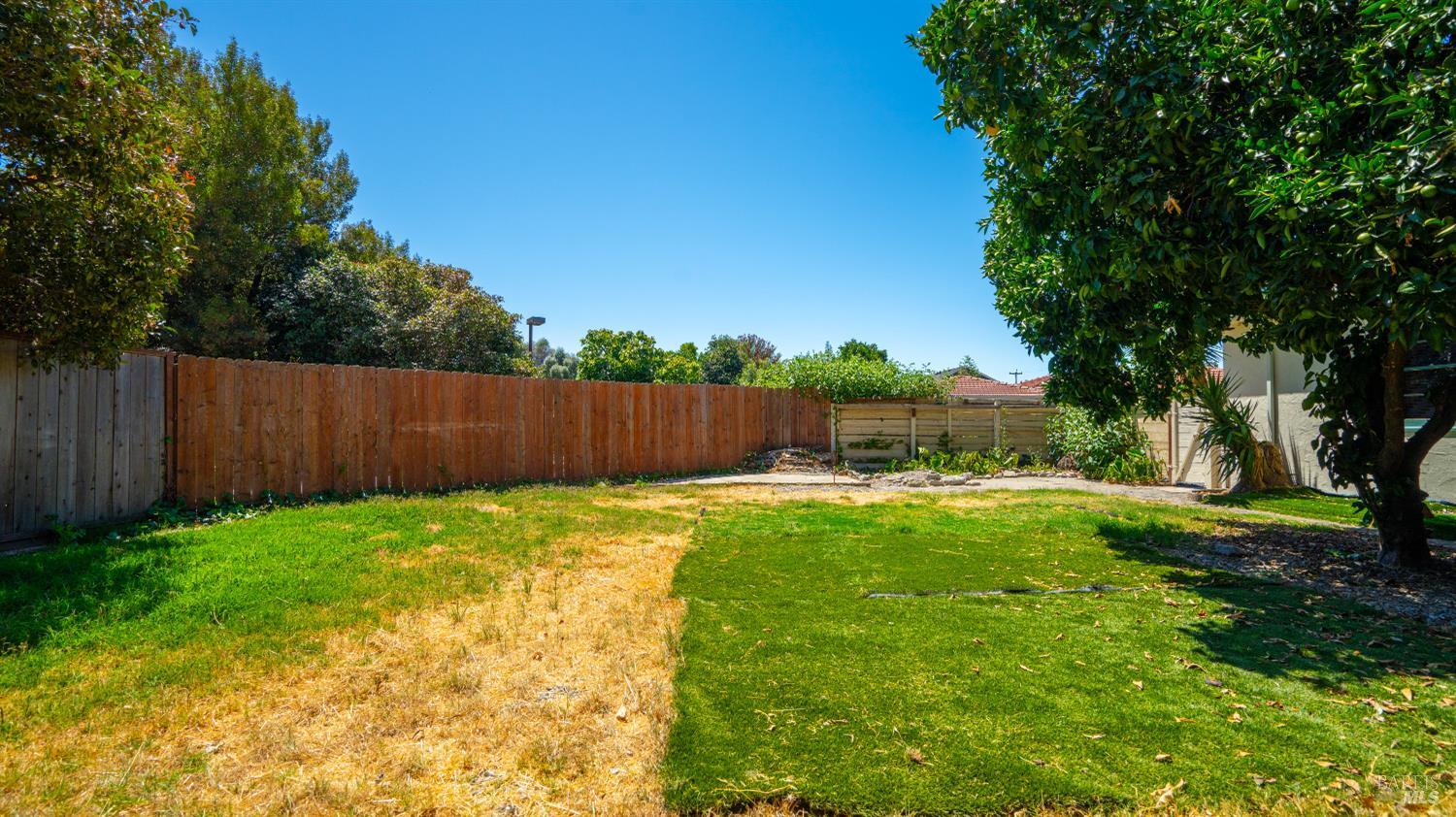 873 Blossom Way Hayward CA 94541