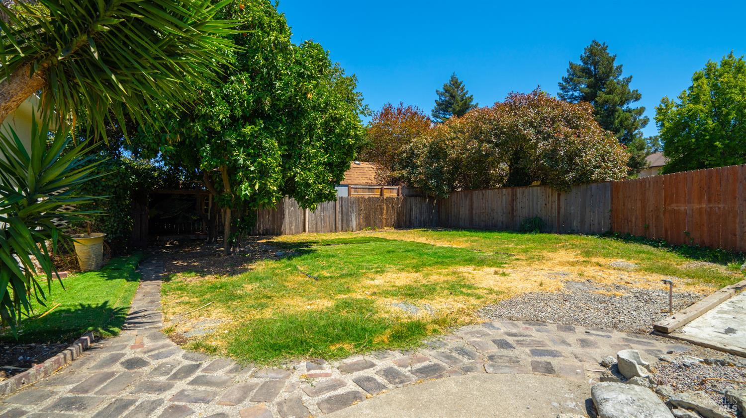 873 Blossom Way Hayward CA 94541