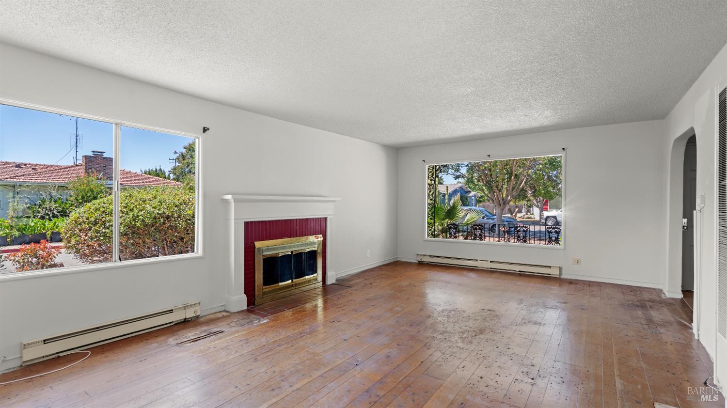 873 Blossom Way Hayward CA 94541