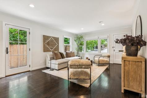 24 Piedmont Road Larkspur CA 94939