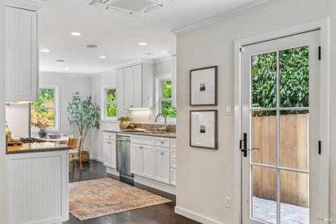 24 Piedmont Road Larkspur CA 94939