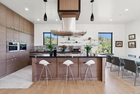 8353-8349 W Dry Creek Road Healdsburg CA 95448