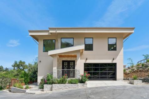 8353-8349 W Dry Creek Road Healdsburg CA 95448