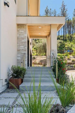 8353-8349 W Dry Creek Road Healdsburg CA 95448