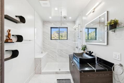 8353-8349 W Dry Creek Road Healdsburg CA 95448