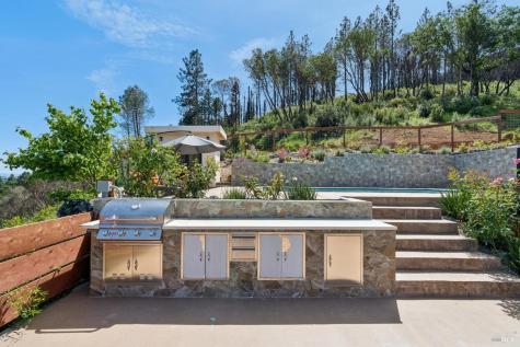 8353-8349 W Dry Creek Road Healdsburg CA 95448