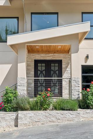 8353-8349 W Dry Creek Road Healdsburg CA 95448