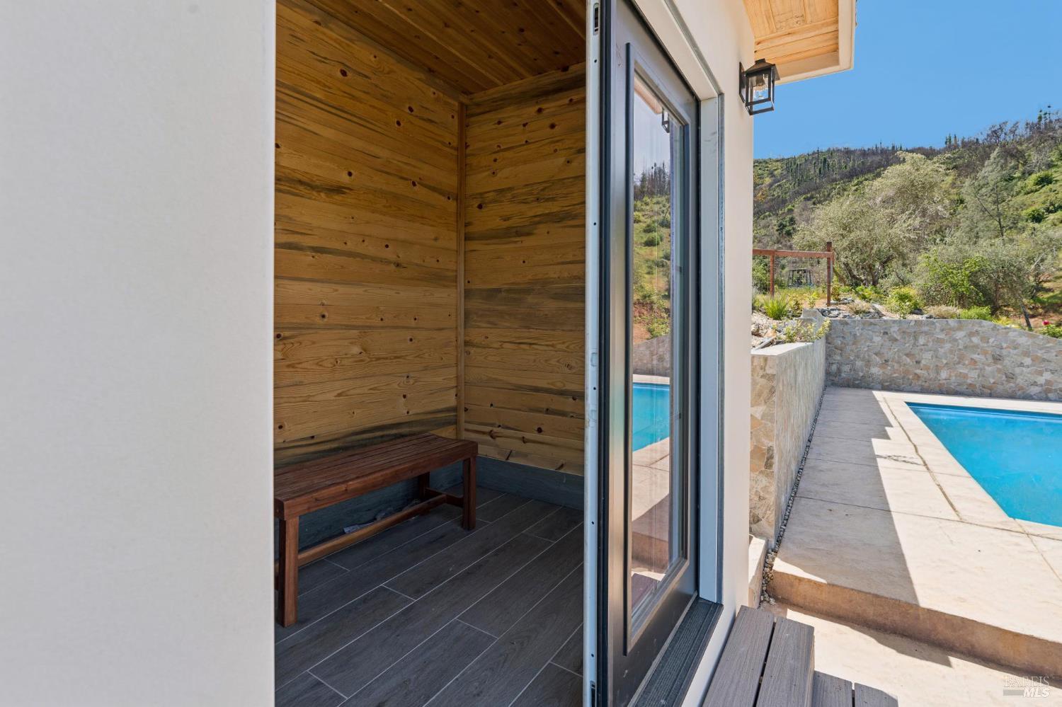 8353-8349 W Dry Creek Road Healdsburg CA 95448