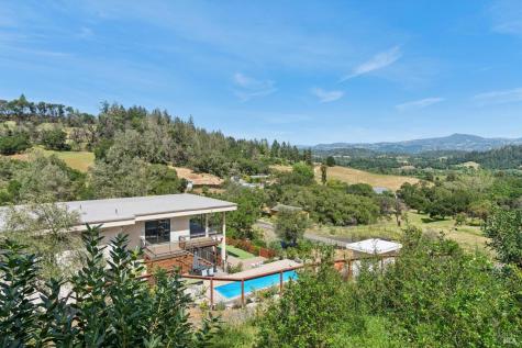 8353-8349 W Dry Creek Road Healdsburg CA 95448