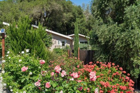 8353-8349 W Dry Creek Road Healdsburg CA 95448