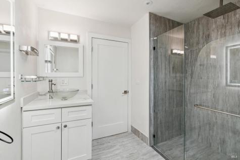 8353-8349 W Dry Creek Road Healdsburg CA 95448