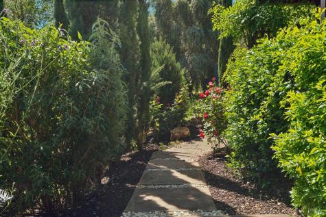 8353-8349 W Dry Creek Road Healdsburg CA 95448