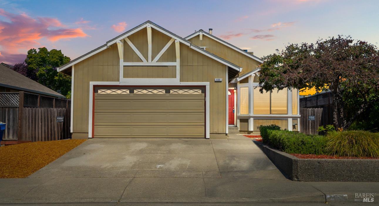 489 Pollard Way Windsor CA 95492