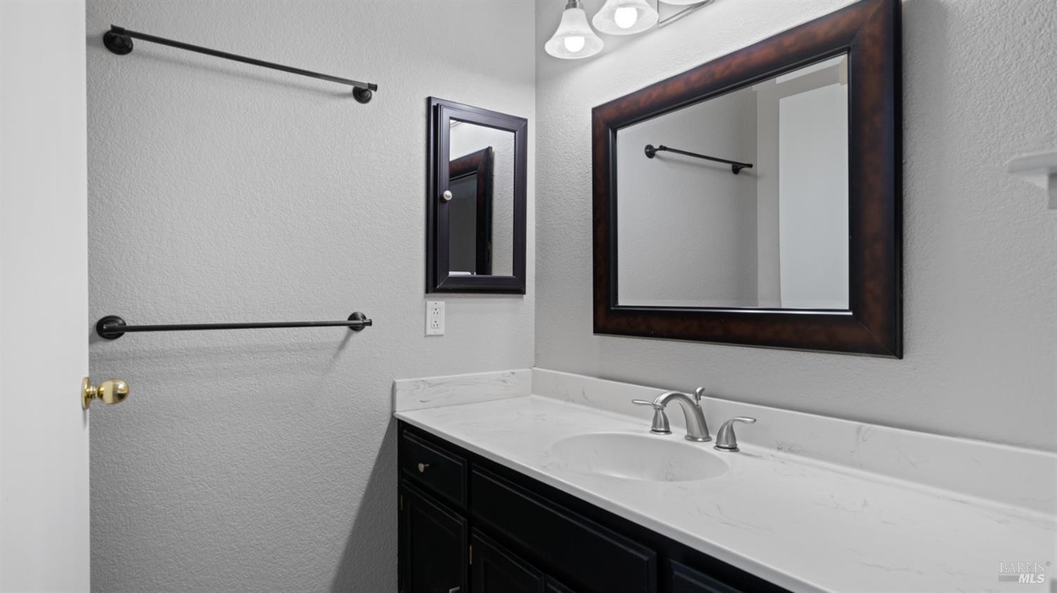 489 Pollard Way Windsor CA 95492