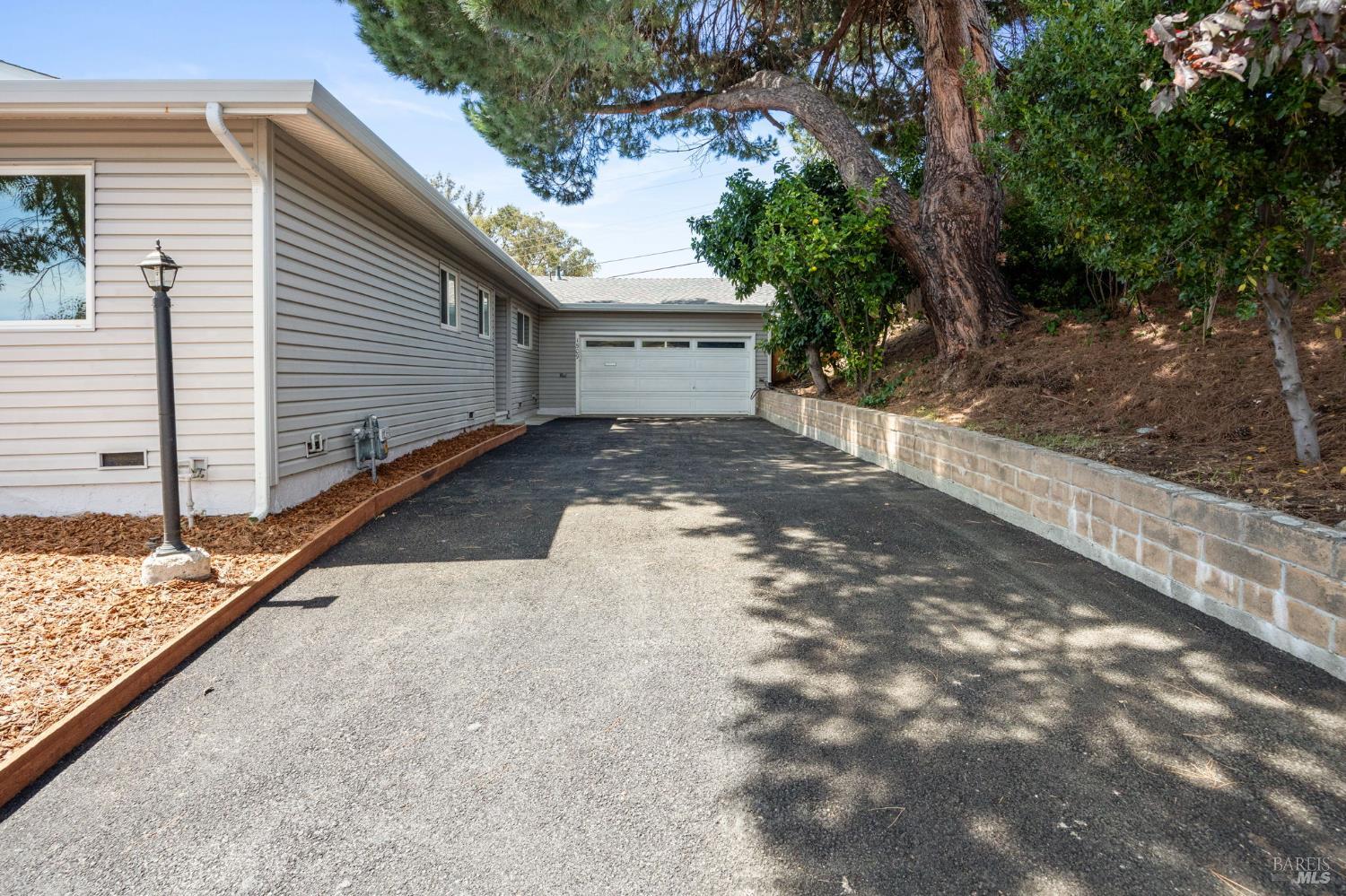 1509 Lassen Court Vallejo CA 94591