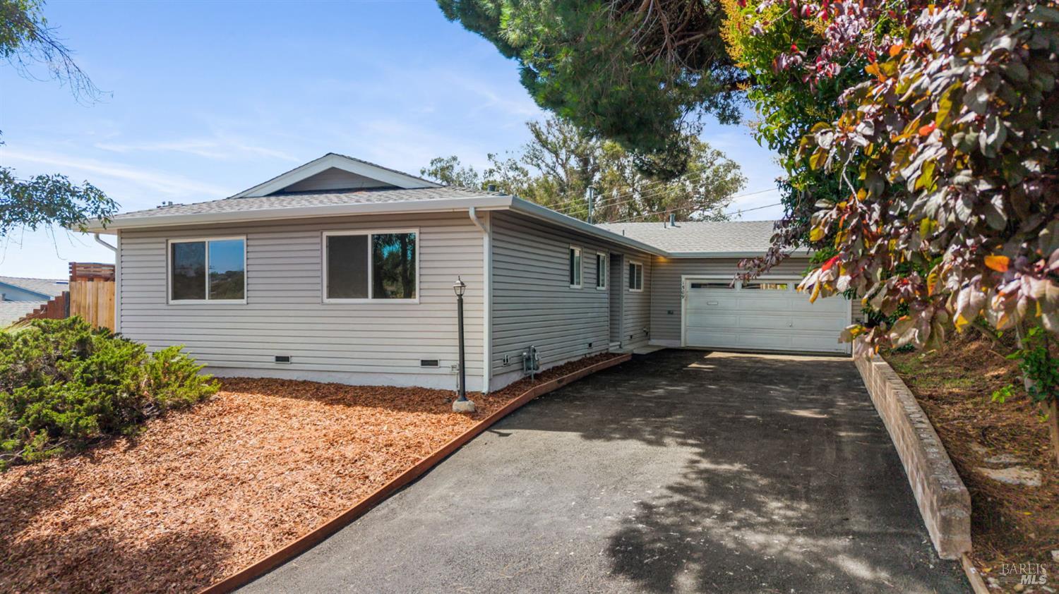 1509 Lassen Court Vallejo CA 94591