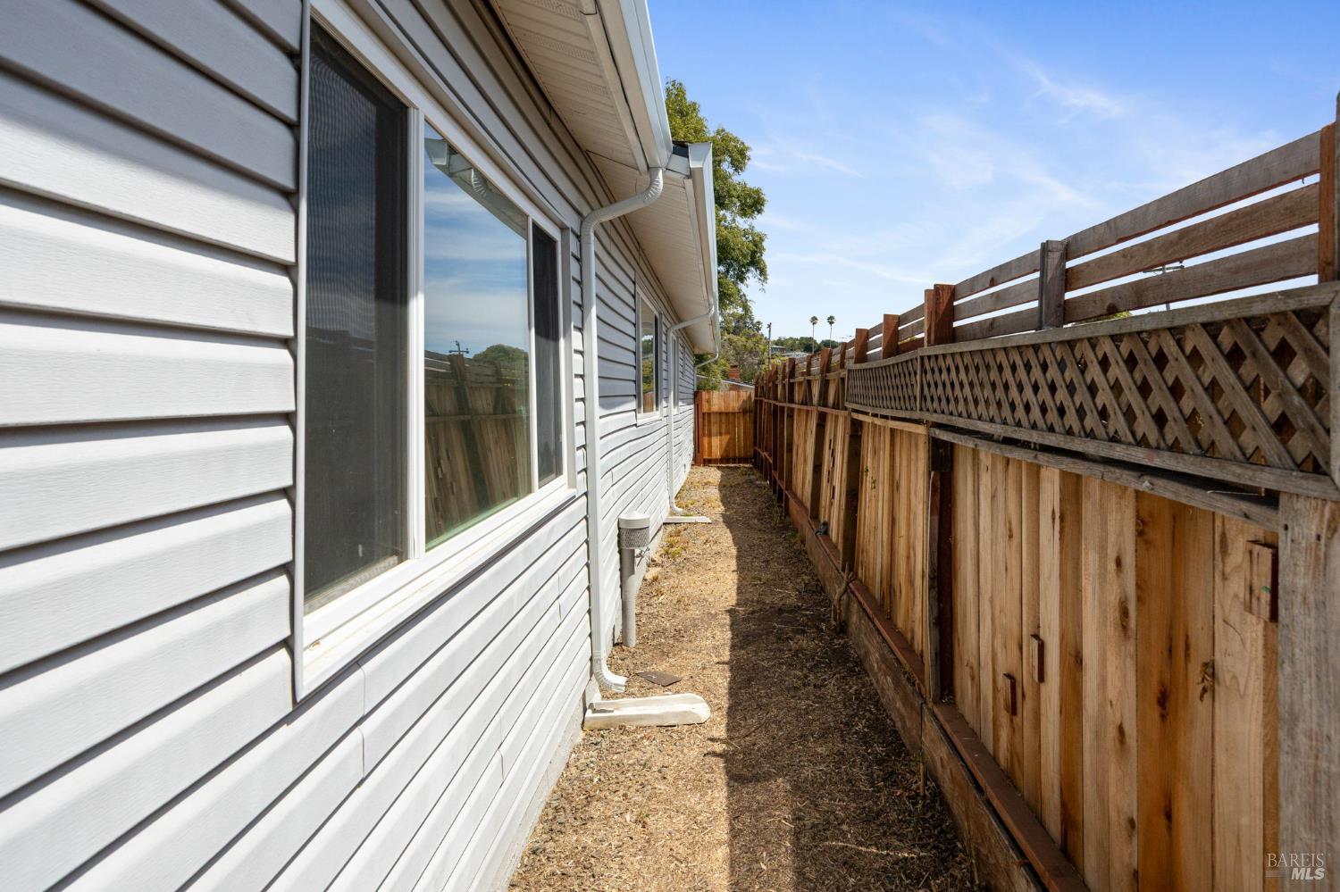 1509 Lassen Court Vallejo CA 94591